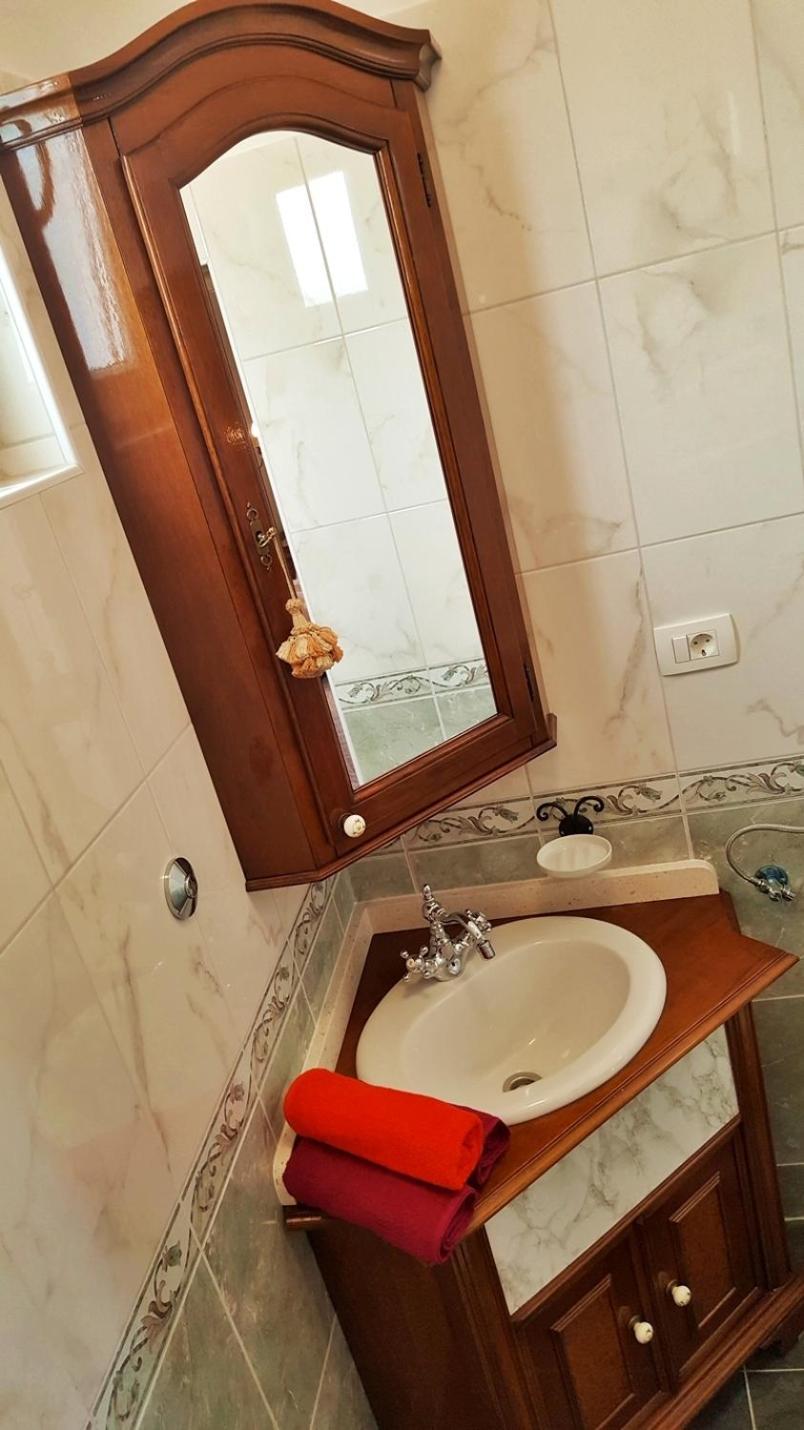 Apartments By The Sea Krilo Jesenice, Omis - 15145 Jesenice  Room photo