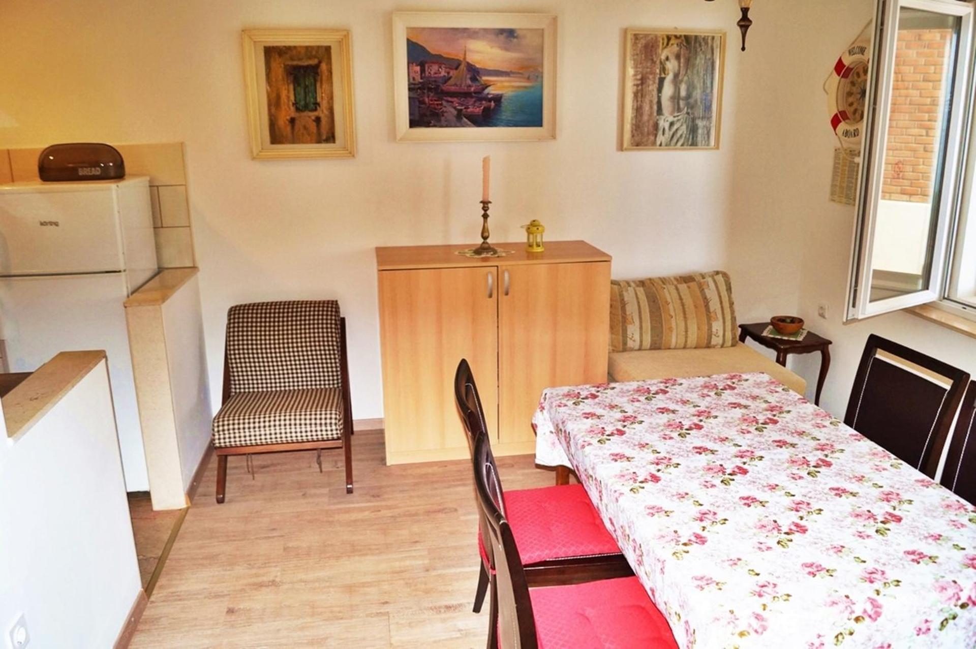 Apartments By The Sea Krilo Jesenice, Omis - 15145 Jesenice  Room photo